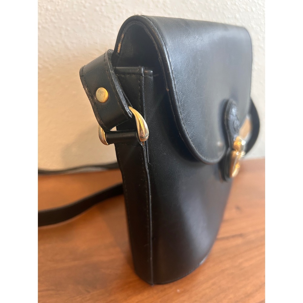 Vintage Black Leather Equestrian Crossbody Bag Horse Crest Gold Hardware - Picture 3 of 10